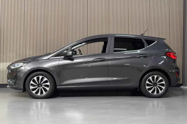 Ford Fiesta (2022) thumbnail 2