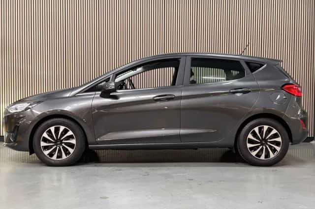 Ford Fiesta (2022) thumbnail 2
