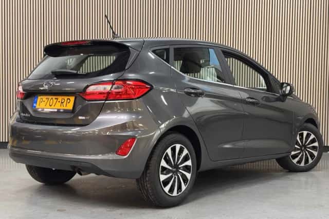 Ford Fiesta (2022) thumbnail 3