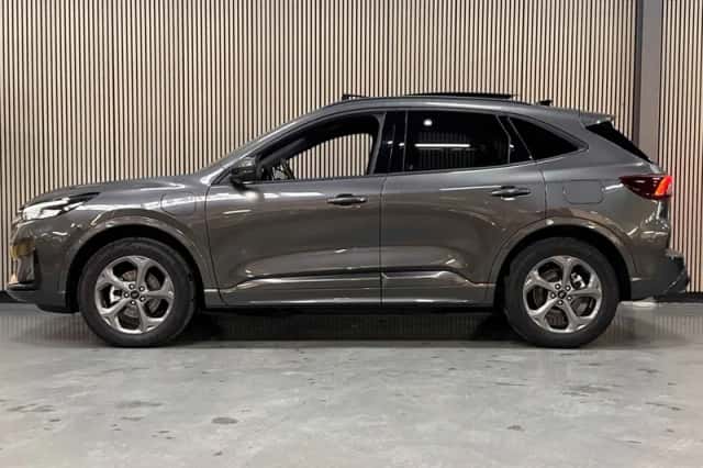Ford Kuga (2025) thumbnail 2