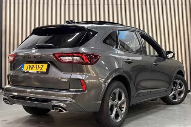 Ford Kuga (2025) thumbnail 3