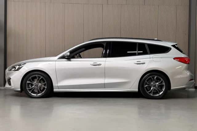 Ford Focus (2019) thumbnail 2