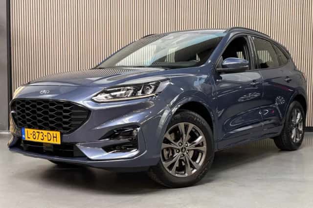 Ford Kuga (2021) thumbnail 1