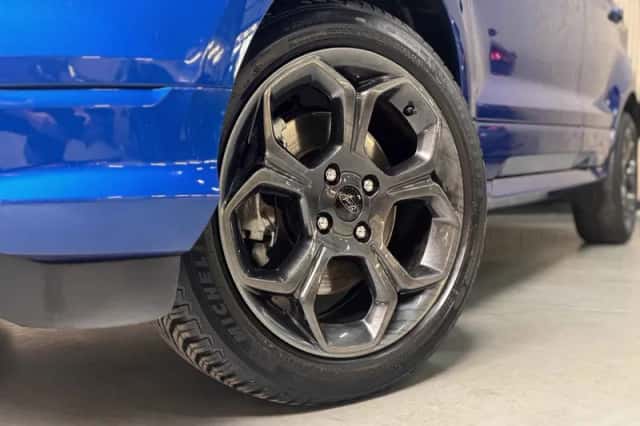 Ford EcoSport (2019) thumbnail 4
