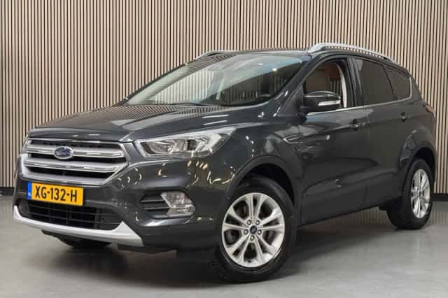Ford Kuga (2019) thumbnail 1