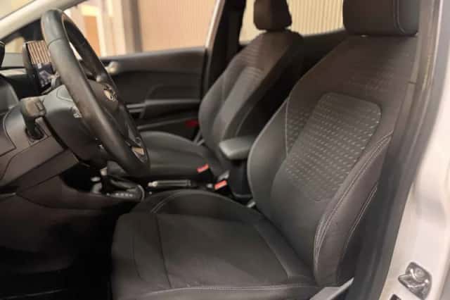Ford Fiesta (2020) thumbnail 4