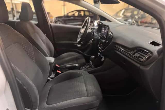 Ford Fiesta (2020) thumbnail 5