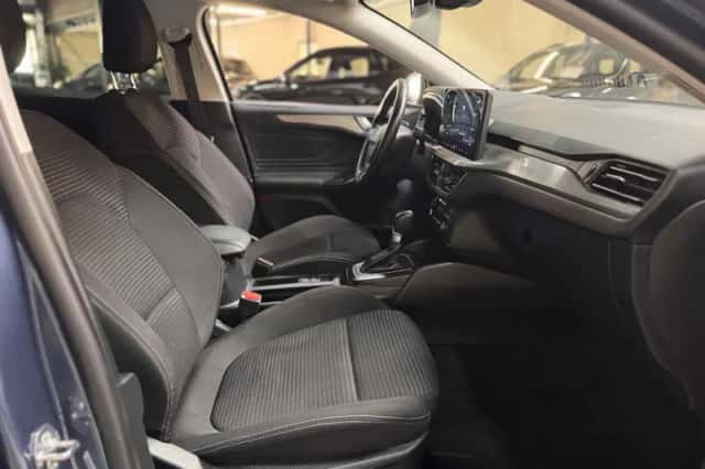 Ford Focus (2024) thumbnail 6