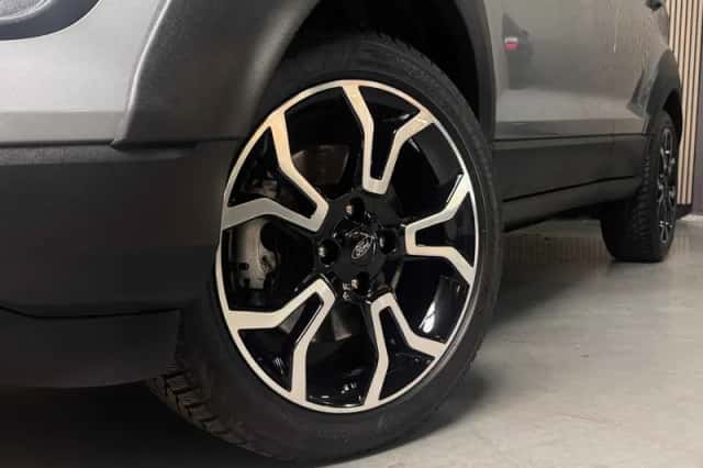 Ford EcoSport (2023) thumbnail 4