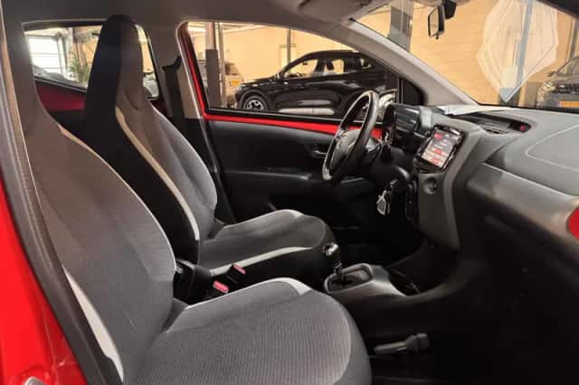 Toyota Aygo (2021) thumbnail 5