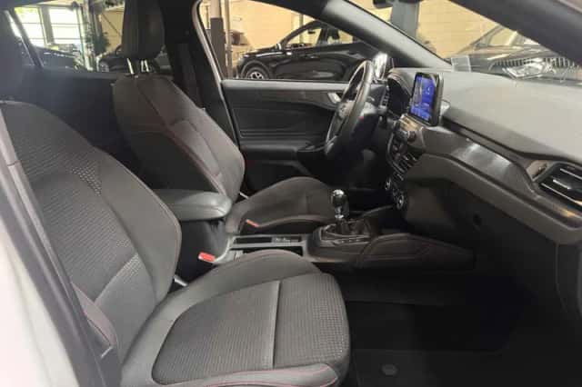 Ford Focus (2019) thumbnail 6