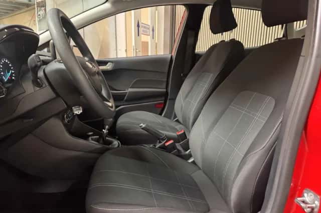 Ford Fiesta (2020) thumbnail 4