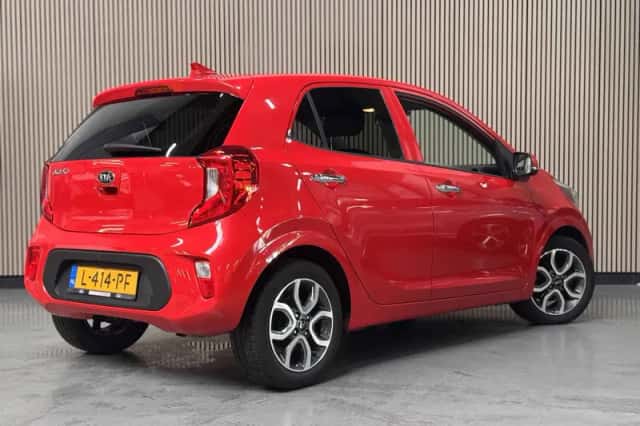 Kia Picanto (2021) thumbnail 3
