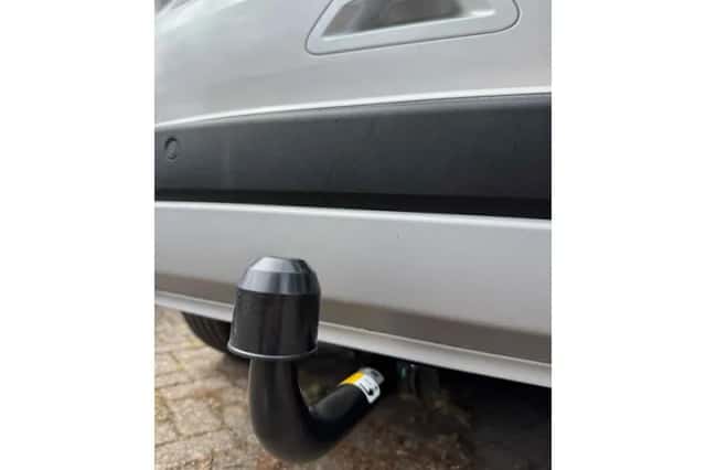 Ford Kuga (2023) thumbnail 5