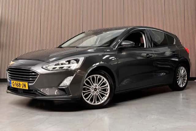 Ford Focus (2019) thumbnail 1
