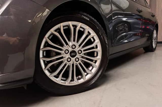 Ford Focus (2019) thumbnail 5