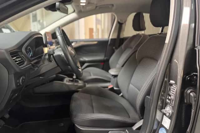 Ford Focus (2019) thumbnail 6