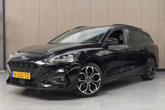 Ford Focus (2020) thumbnail 1