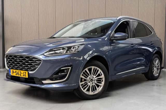 Ford Kuga (2022) thumbnail 1