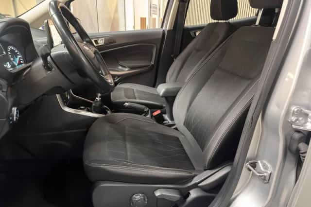 Ford EcoSport (2018) thumbnail 4
