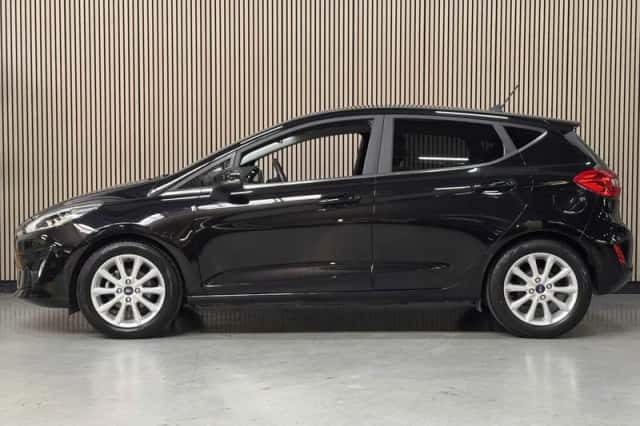 Ford Fiesta (2021) thumbnail 2