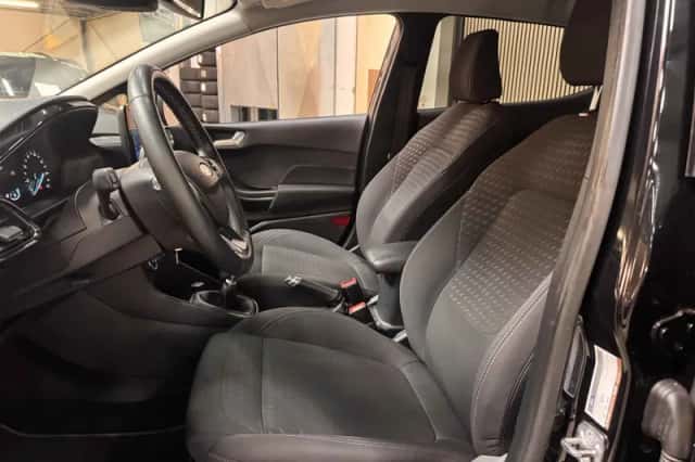 Ford Fiesta (2021) thumbnail 5