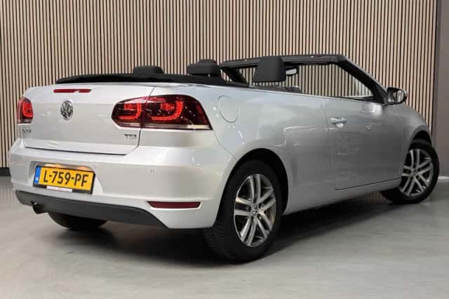 Volkswagen Golf (2014) thumbnail 4