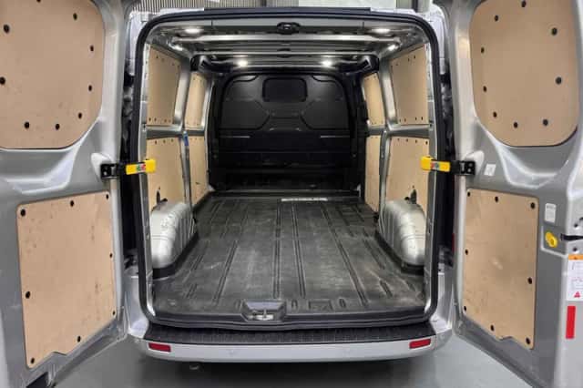 Ford Transit Custom (2023) thumbnail 5