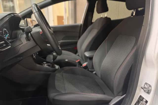 Ford Fiesta (2021) thumbnail 5