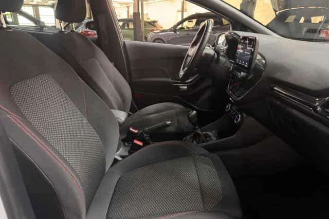 Ford Fiesta (2021) thumbnail 6