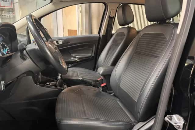 Ford EcoSport (2018) thumbnail 6