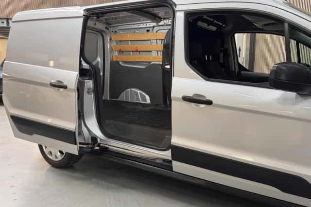 Ford Transit Connect (2018) thumbnail 4