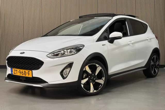 Ford Fiesta (2019) thumbnail 1