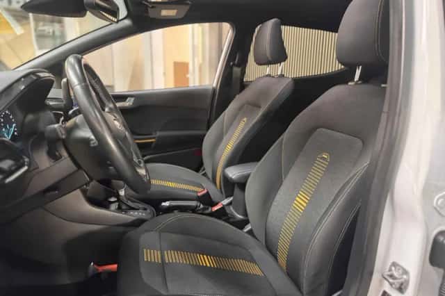 Ford Fiesta (2019) thumbnail 4