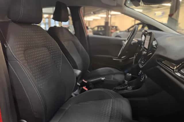Ford Fiesta (2020) thumbnail 5