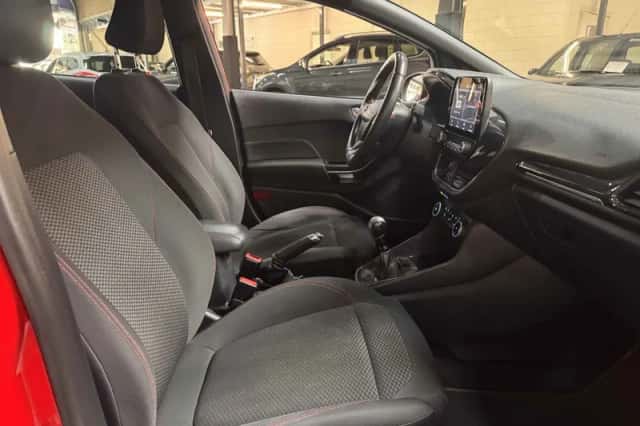 Ford Fiesta (2021) thumbnail 5