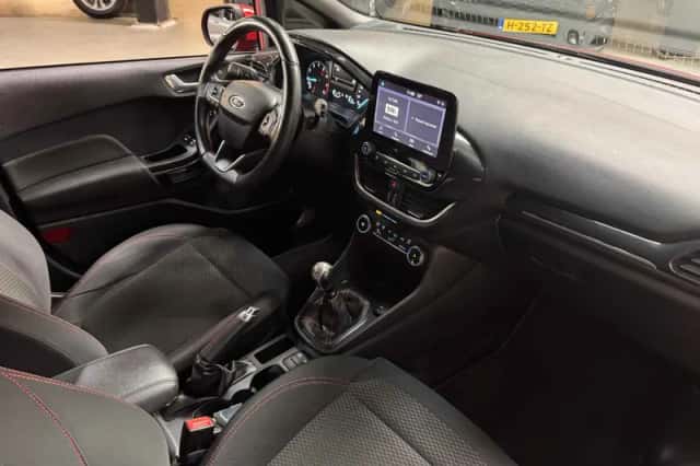 Ford Fiesta (2021) thumbnail 6