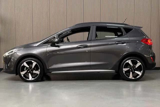 Ford Fiesta (2020) thumbnail 2