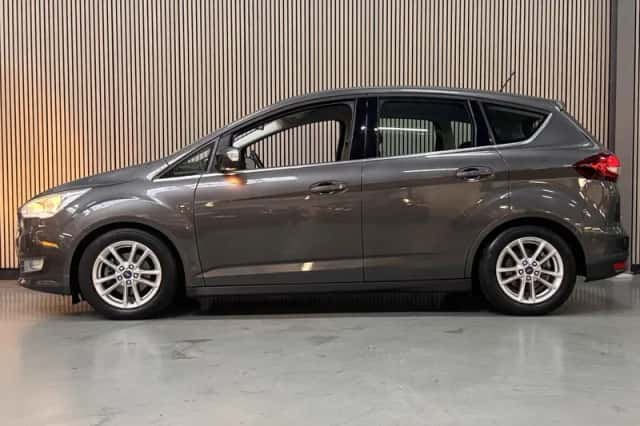 Ford C-Max (2017) thumbnail 2