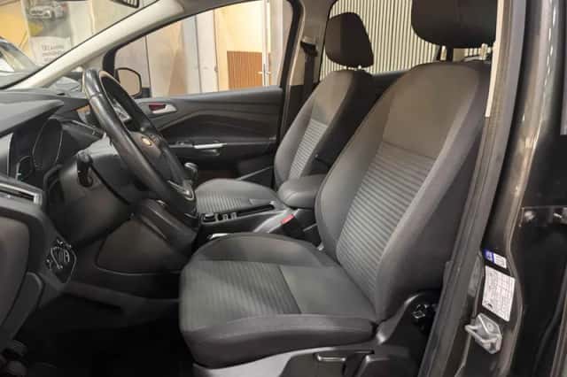 Ford C-Max (2017) thumbnail 5