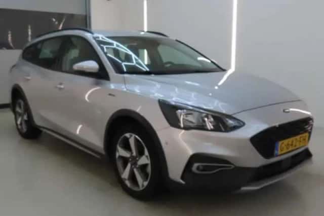 Ford Focus (2019) thumbnail 5