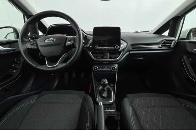 Ford Fiesta (2021) thumbnail 2