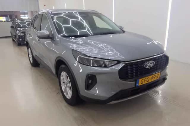 Ford Kuga (2024) thumbnail 6