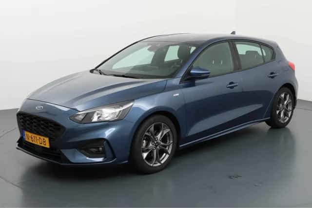 Ford Focus (2021) thumbnail 1