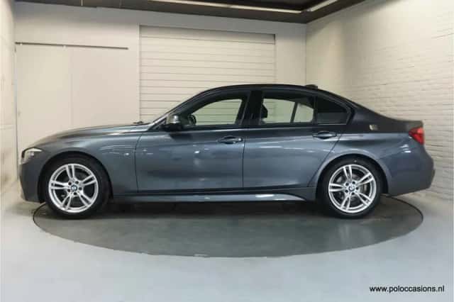 BMW 3-Serie (2018) thumbnail 2