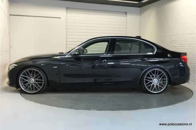 BMW 3-Serie (2017) thumbnail 2