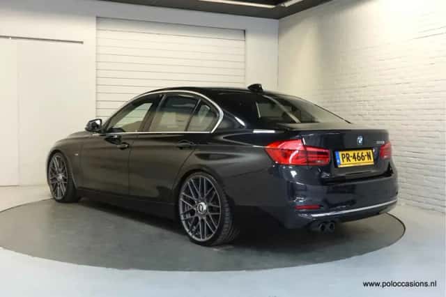 BMW 3-Serie (2017) thumbnail 3