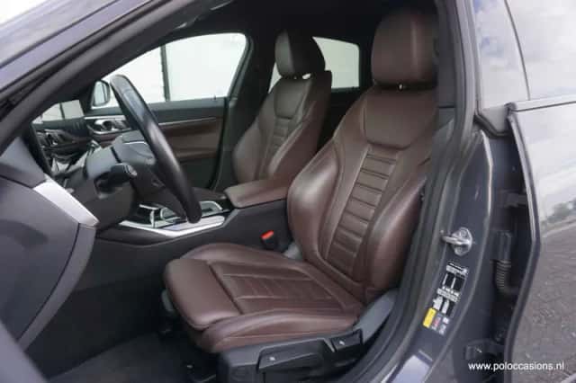 BMW i4 (2022) thumbnail 4