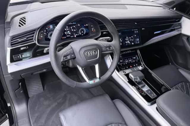 Audi Q7 (2025) thumbnail 4