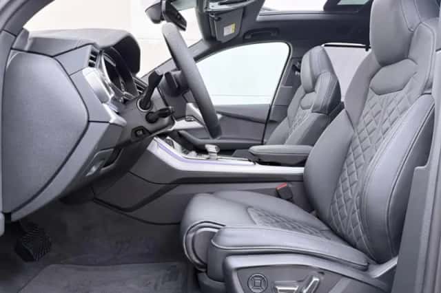 Audi Q7 (2025) thumbnail 5